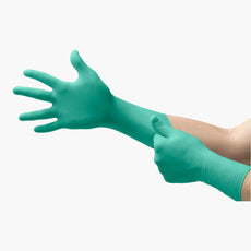 Ansell DermaShield 73-711, Sterile Neoprene Gloves, size 7.0, 200 pairs/ Cs - 830741