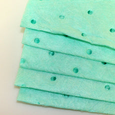Chemically resistant, highly absorbent green quilted bench wipe, approx. 5x4.5 inch, 100/pk - HAP-050450-BX